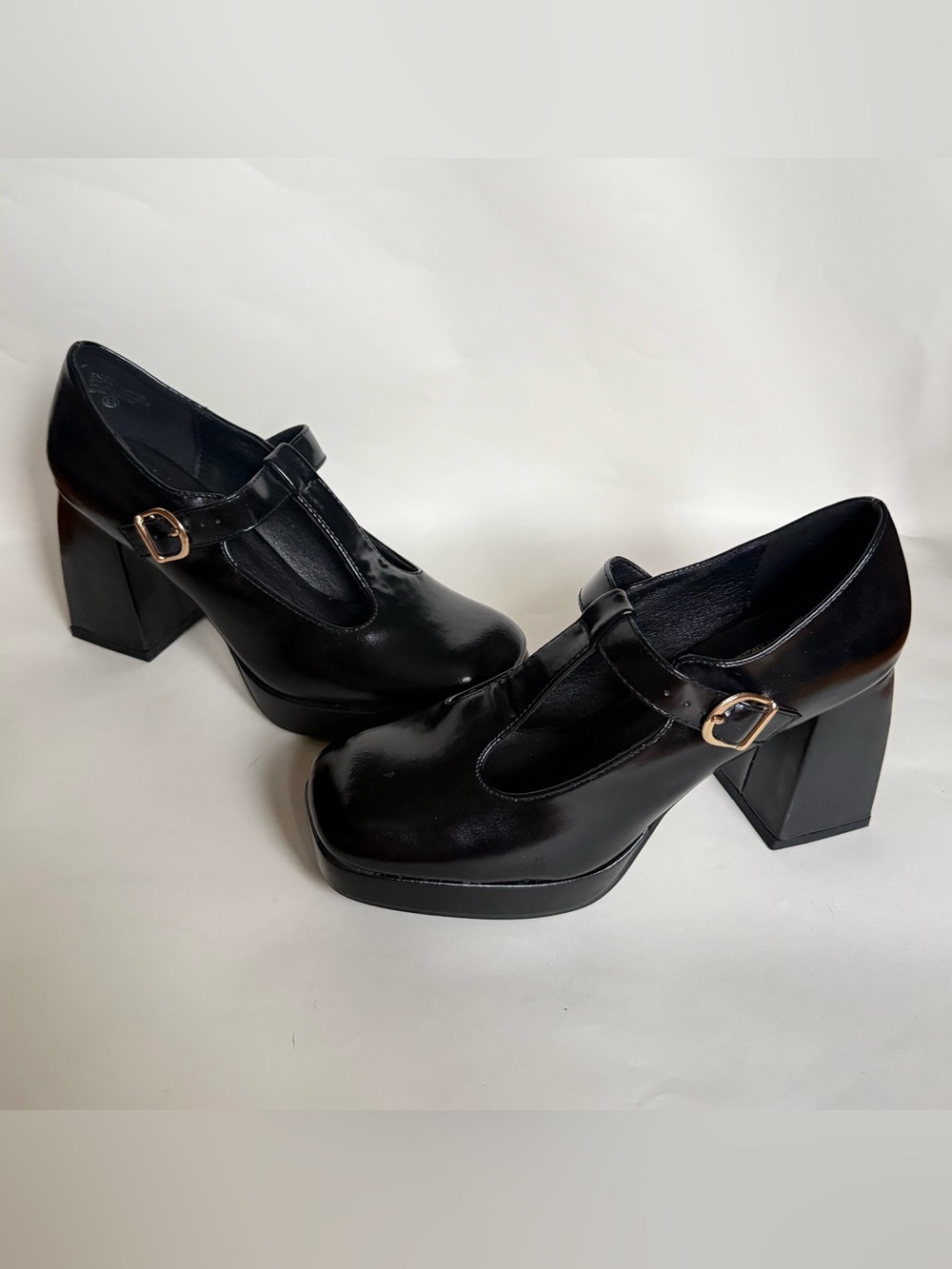 Shiny Black Faux leather Mary Jane Block heels